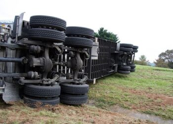 At Least 31 Die in Bolivia After Truck Rams Into Bus – U.S. News & World Report