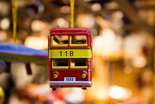 Bus crash in Bolivia kills at least 30 people – BBC.com