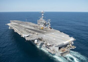 A decommissioned Naval aircraft carrier will pass through the Delaware Bay Thursday – The News Journal