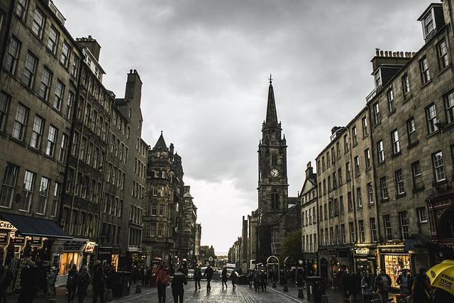 Maximizing Your Experience: Tips for Budget-Friendly Sightseeing
