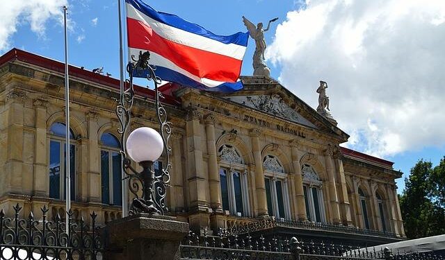 How to Get Costa Rica Residence: The Ultimate Guide 2025 – Nomad Capitalist