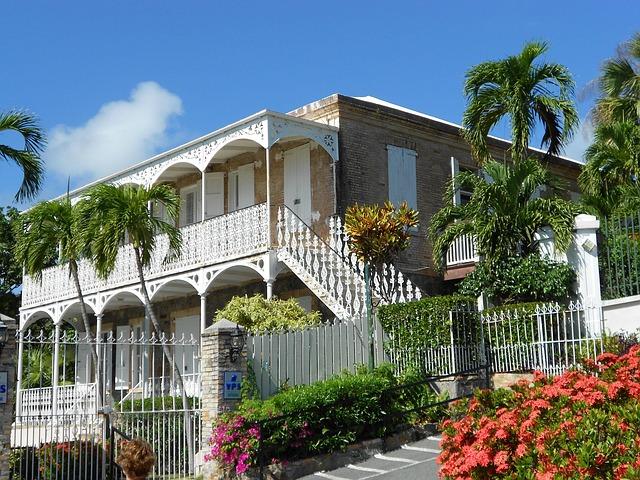 exploring the Unique Cultures of the US Virgin⁢ Islands and British‍ virgin Islands