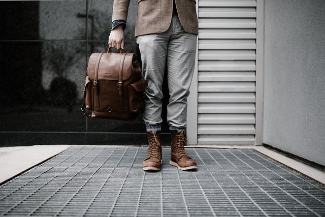 What Travelers Can Expect: Flight Details and Amenities