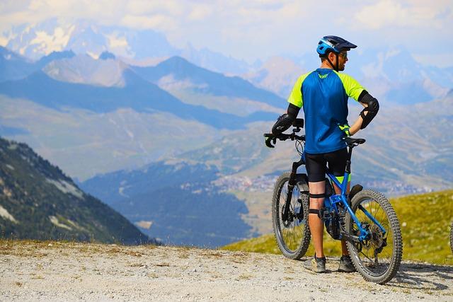 Exploring Infrastructure and Safety for cyclists