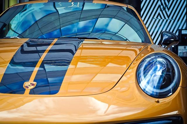Responses from Automakers and ‌Consumer Advocacy Groups