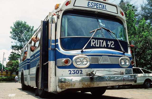 Analyzing the Social and economic Impact of Housing American Deportees in El Salvador