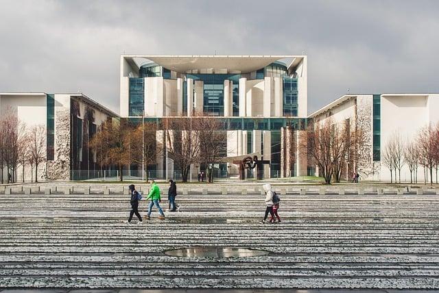 The Role of Politics in Shaping Statehood discussions