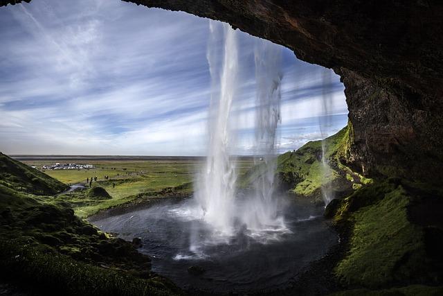 Promotional Strategies: Engaging Potential Travelers Through Interactive Experiences