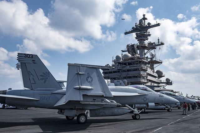 A decommissioned Naval aircraft​ carrier will⁤ pass through the delaware Bay Thursday⁤ - The News journal
