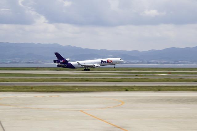 FedEx Delivers COVID-19 Vaccines in U.S ⁤Virgin ⁣Islands - FedEx Newsroom