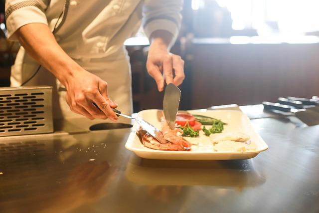 Meet the Chefs: Culinary Experts Behind SaborES’ Unique Menu