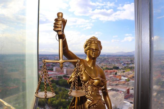 Economic Implications of Legalizing cocaine ‍in Colombia