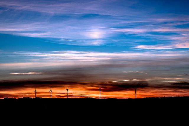 Impact of⁣ Renewable Energy on Local Economies and Job⁢ Creation