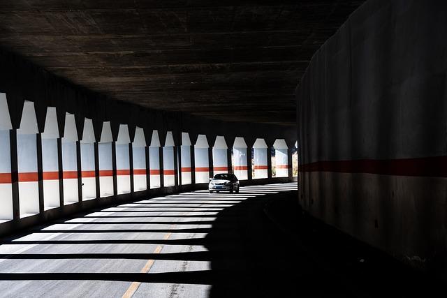 Potential Economic Impact of tunnel Deterioration on Local and National Levels
