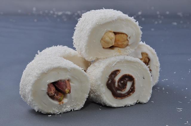 Culinary Delights: Dining Experiences on the Road