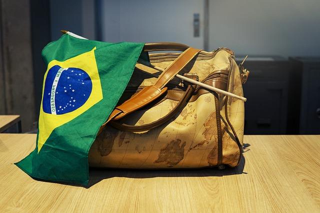 Son of Jair Bolsonaro ⁣Announces ⁤Intent‌ to Seek Political Asylum ⁣in⁤ the United States