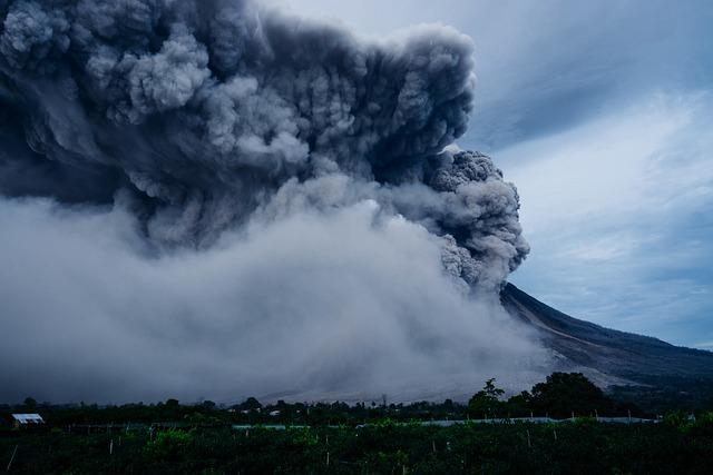 Massive US Volcano Shows signs of Imminent Eruption as Experts Monitor activity