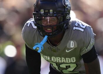 Colorado sporting new uniform combination, American flag helmet vs. Utah – Buffaloes Wire