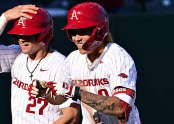 Arkansas baseball lands 2 on Freshman All-America teams – Whole Hog Sports