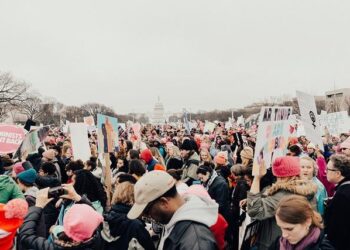 Days before Trump takes office, thousands of protestors march in Washington, D.C. – PBS