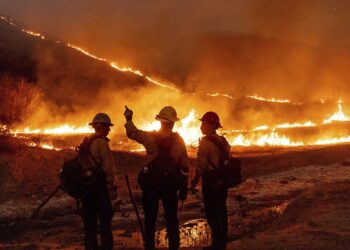 California Wildfires Escalate: US Military Poised for Rapid Response
