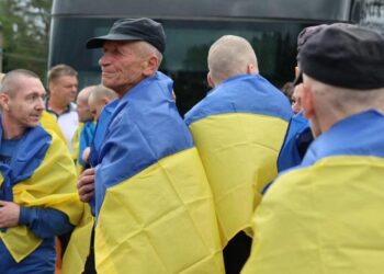How Kyiv Can Thrive Amid Challenges from Washington