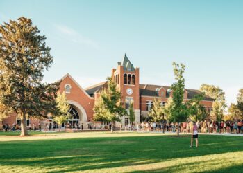 Tragic Loss: Northwest Nazarene University Student Dies While Scuba Diving in Ecuador
