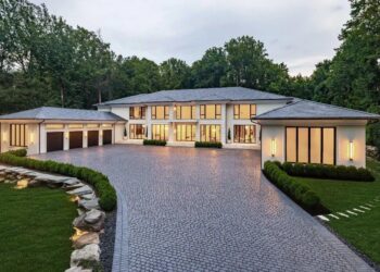 America’s Most Expensive Home Lists for $300 Million in Iconic Colorado Ski Town