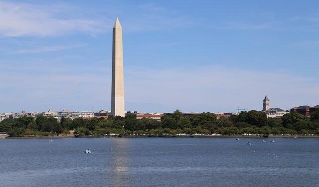 Washington Monument Ignites America’s 250th Birthday Bash as a Giant Candle!