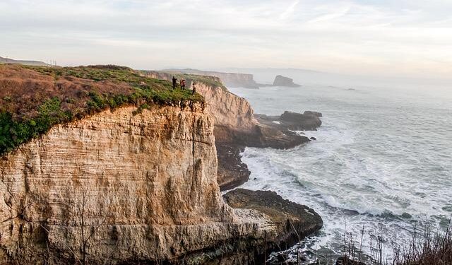 Explore the Charm of California’s Coolest Beach Town: Santa Cruz Revealed